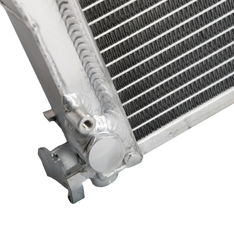 Radiateur Alu Cooling Solutions pour BMW 135i E8X (07-13)